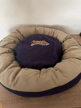 Load image into Gallery viewer, Snoozzzeee Donut Dog Bed