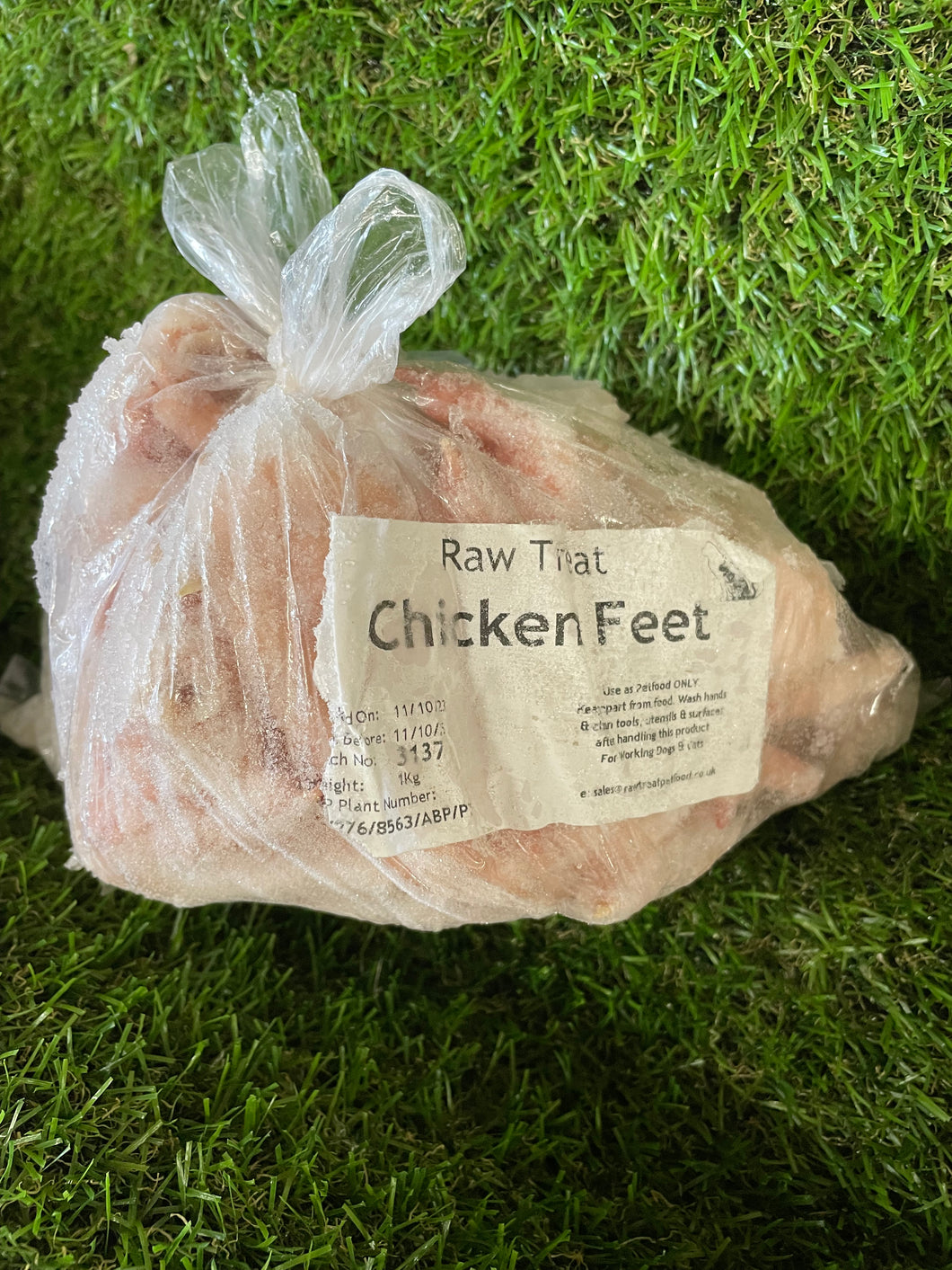 Chicken Feet.  Raw.  1kg or 2kg (approx)
