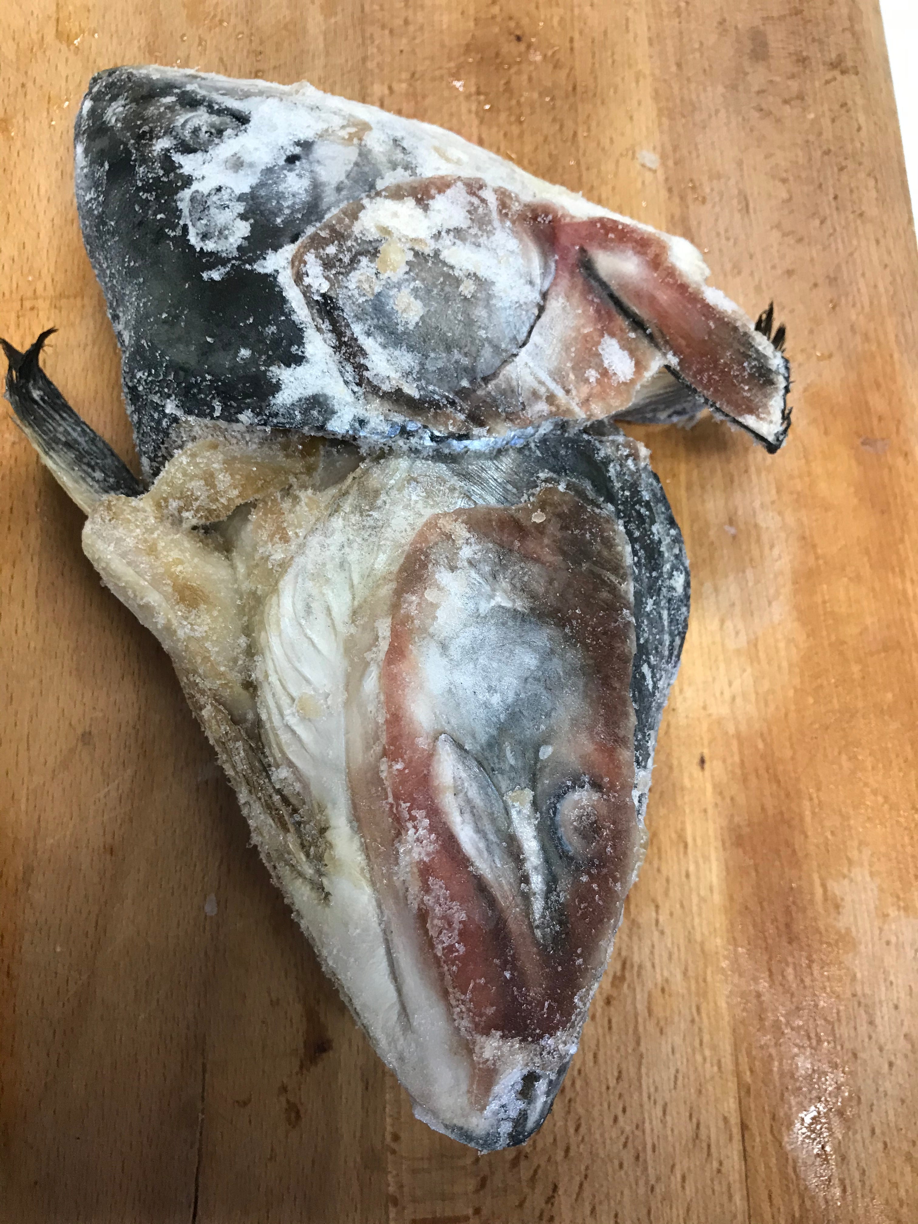 Fish head for on sale dogs